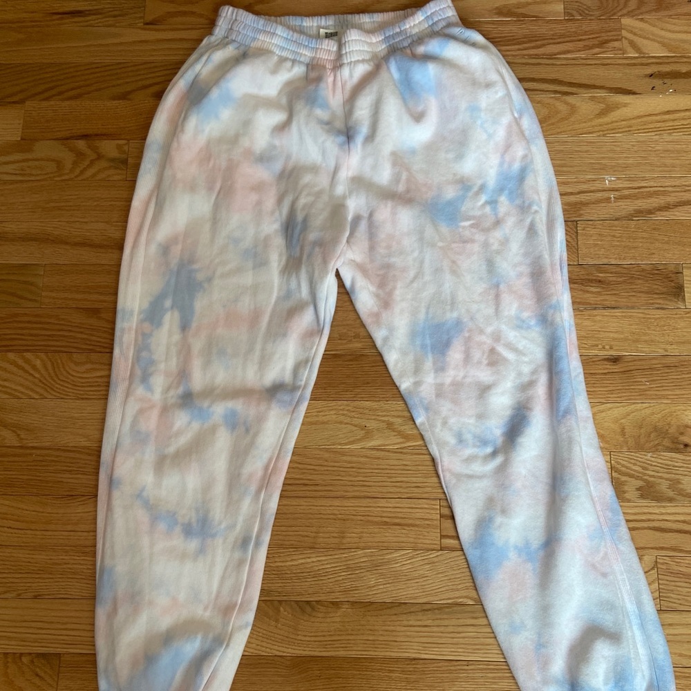 *SOLD* VS pink tie-dye joggers